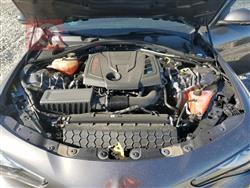 ئەلفا رۆمیۆ Giulia